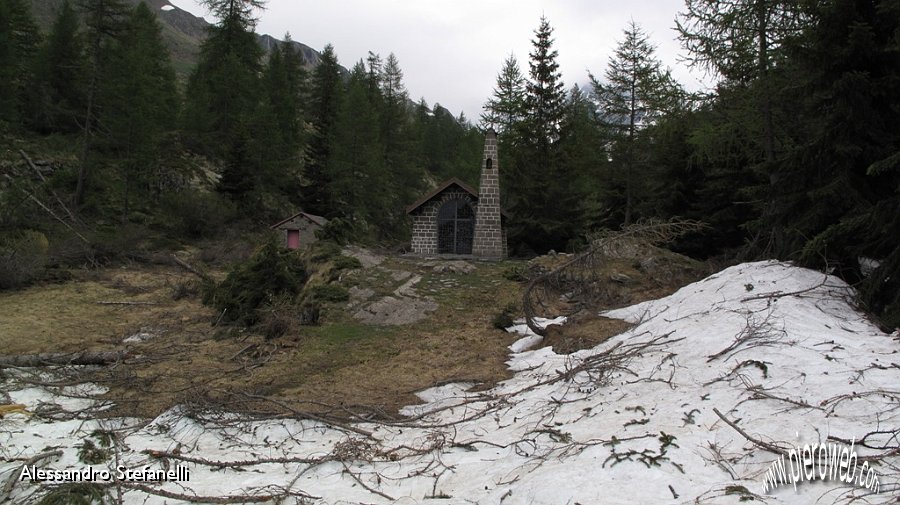 10 Chiesetta in salvo.jpg